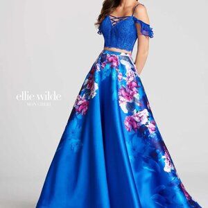 NWT Ellie Wilde sz 2 Royal Blue/Multi